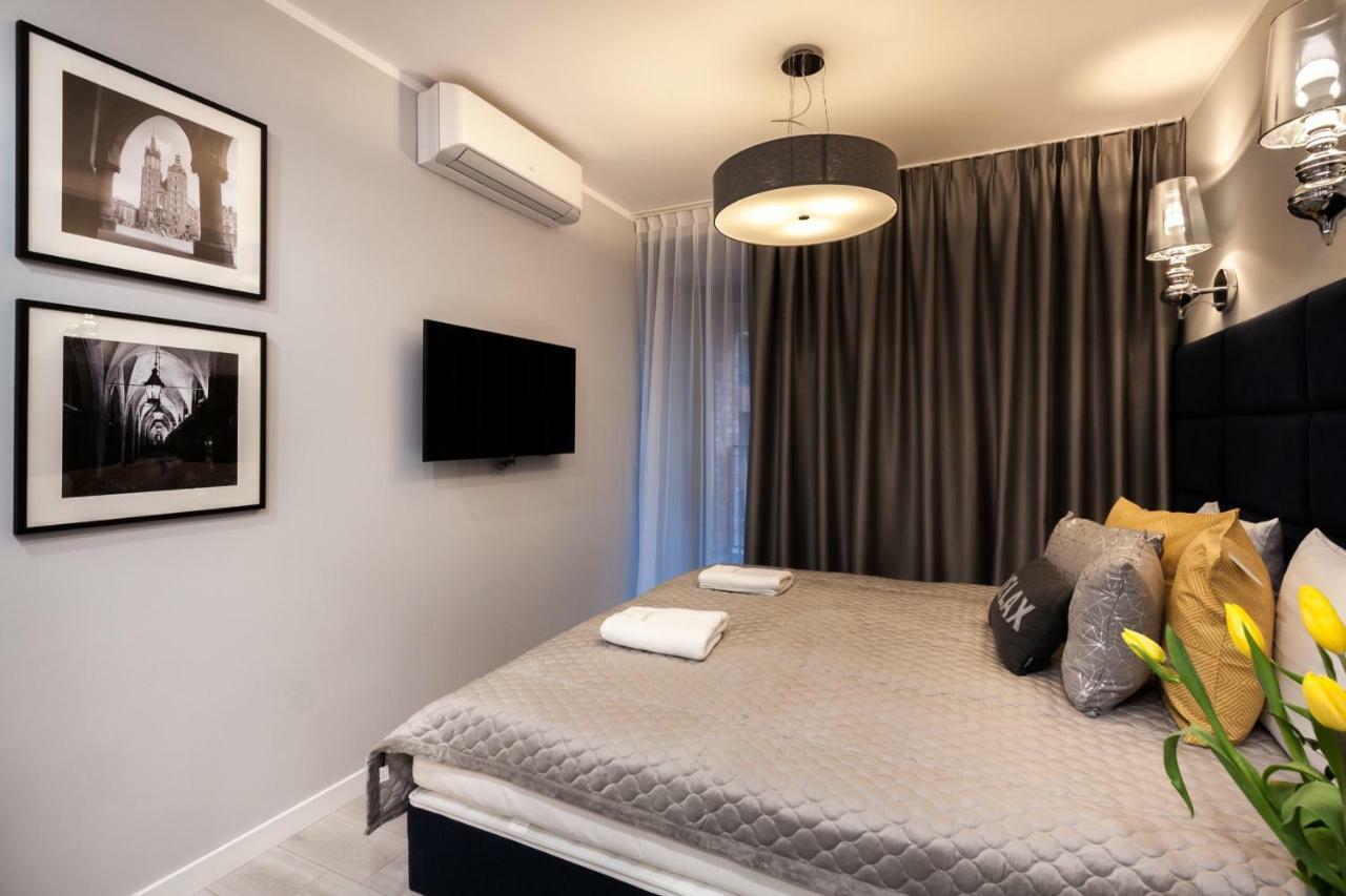 Apartments Cracow Wawrzynca By Noclegi Renters Краков Экстерьер фото